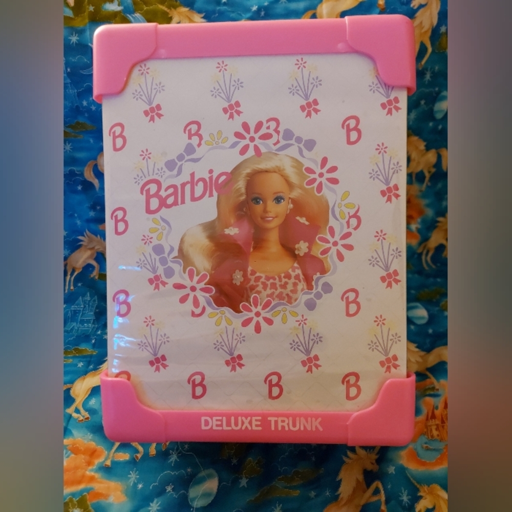 1991 vintage Barbie doll case closet wardrobe Mattel pink
